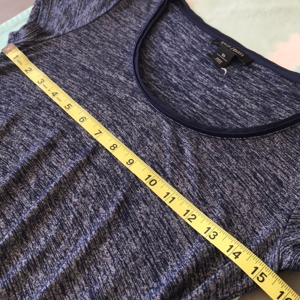 White House Black Market Asymmetrical Hem Blue Top Tee Shirt XS - Picture 9 of 12